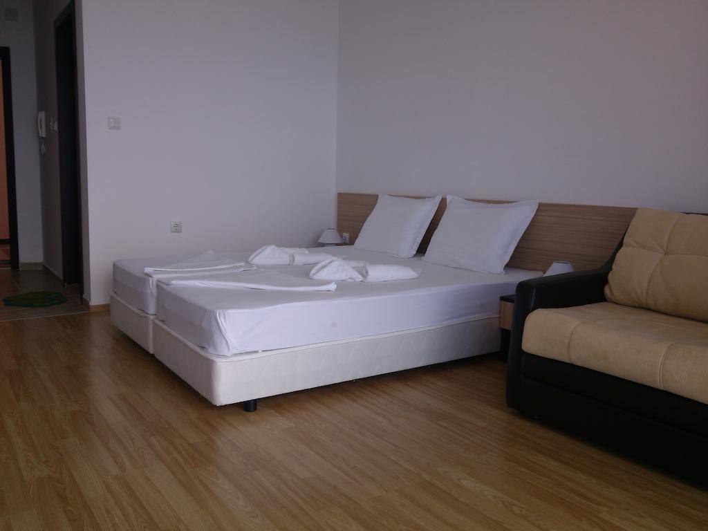 Villa Lazuren Bryag 2 Chernomorets Phòng bức ảnh