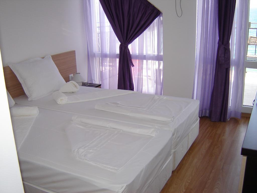 Villa Lazuren Bryag 2 Chernomorets Phòng bức ảnh